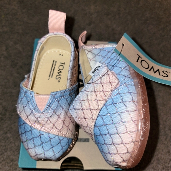 Toms Other - Nwt new Toms shoes toddler 4 mermaid